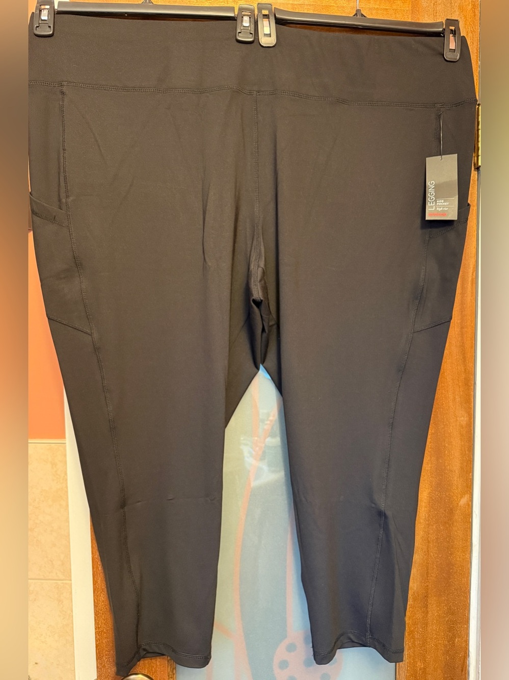 Avenue Women’s Plus Black High Rise Side Pocket Leggings 30/32 NWT